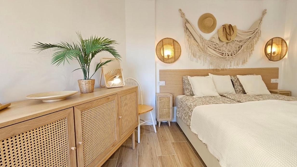 Ferienwohnung Boho Arenal Bol Con Parking Calp Exterior foto