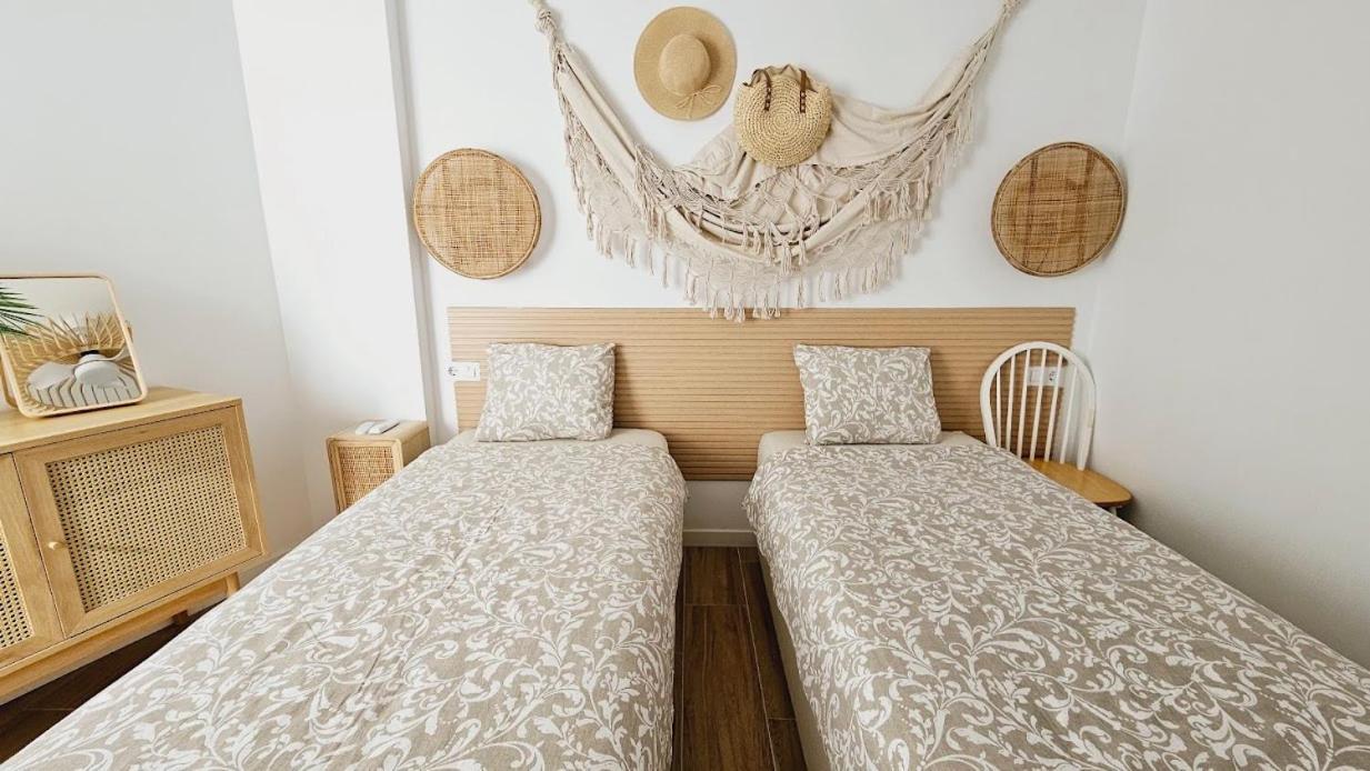 Ferienwohnung Boho Arenal Bol Con Parking Calp Exterior foto
